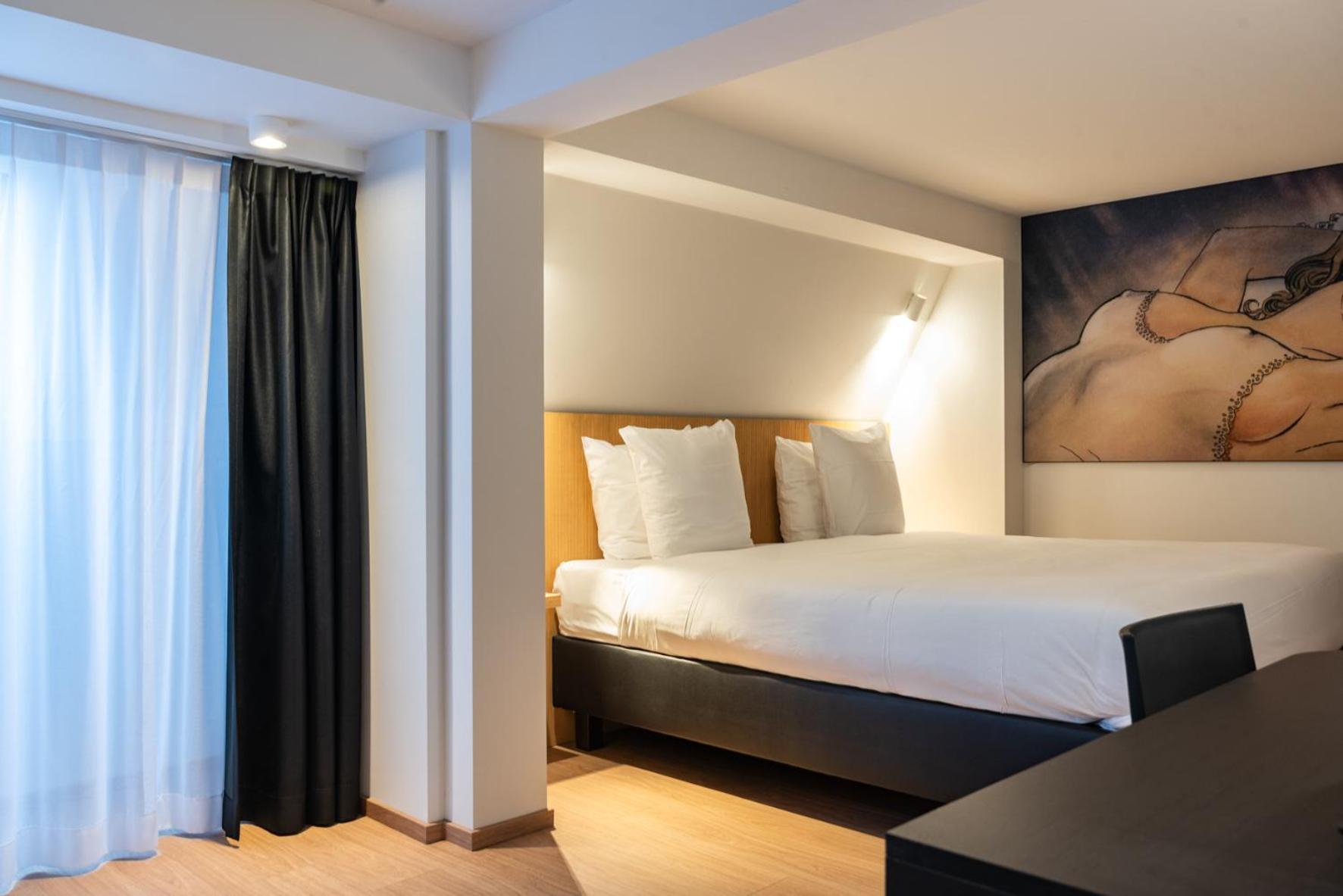Comic Art Hotel Гент Экстерьер фото