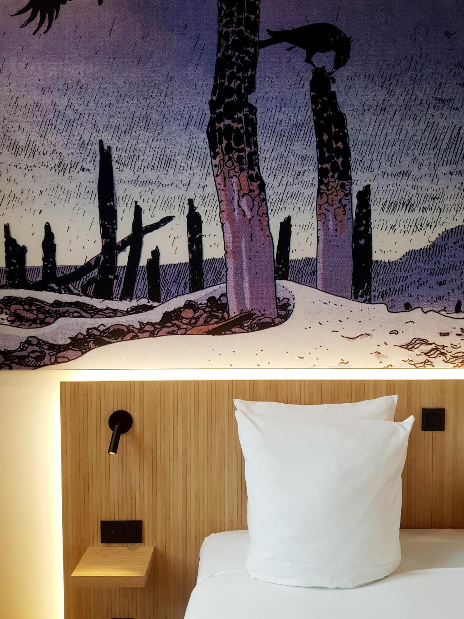 Comic Art Hotel Гент Экстерьер фото