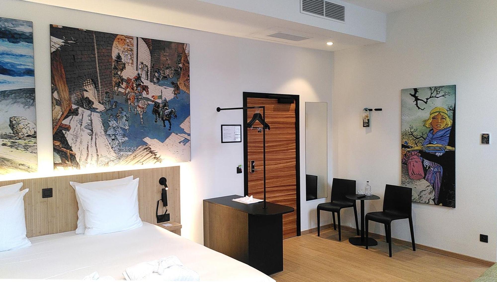 Comic Art Hotel Гент Экстерьер фото