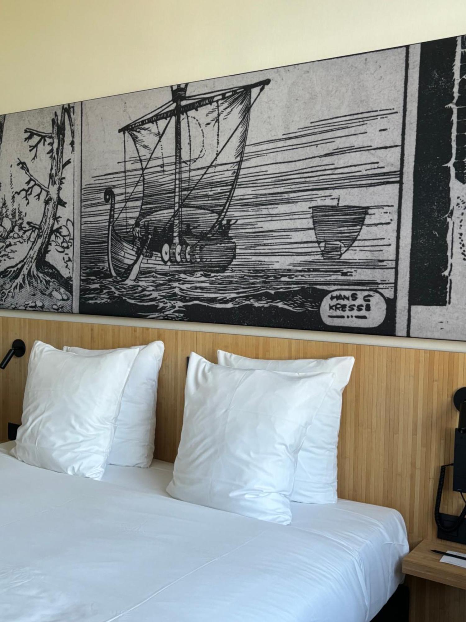 Comic Art Hotel Гент Экстерьер фото