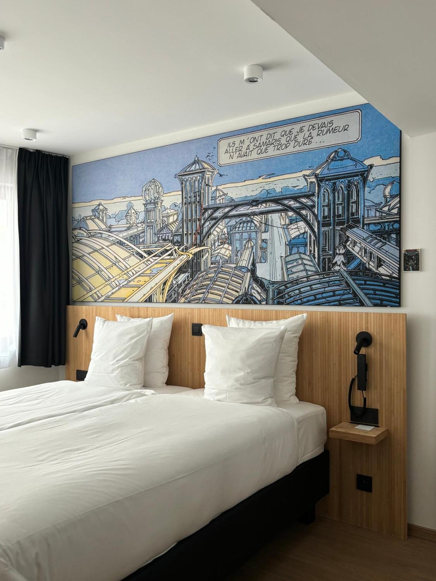 Comic Art Hotel Гент Экстерьер фото